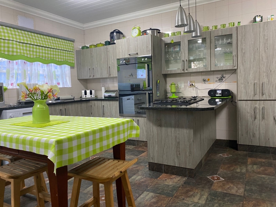 4 Bedroom Property for Sale in Flamingo Park Free State